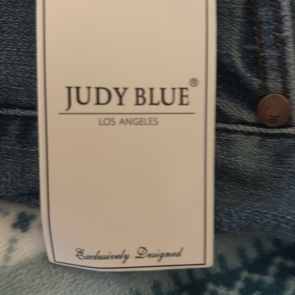 New Judy Blue Boot Cut Jeans in Classic Blue - Picture 11 of 15